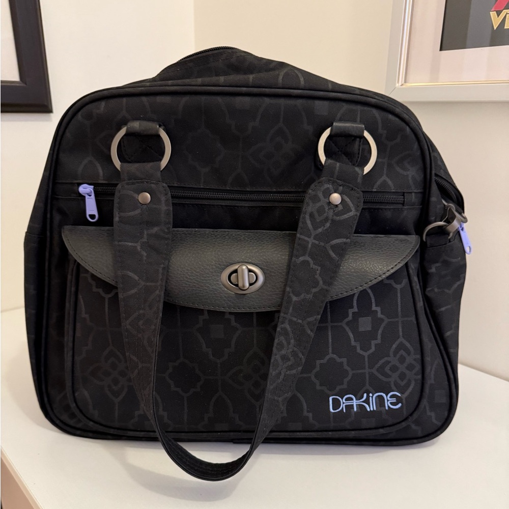 Black Dakine Valet 19L Bag